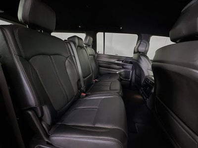 2023 Jeep Wagoneer Serie III