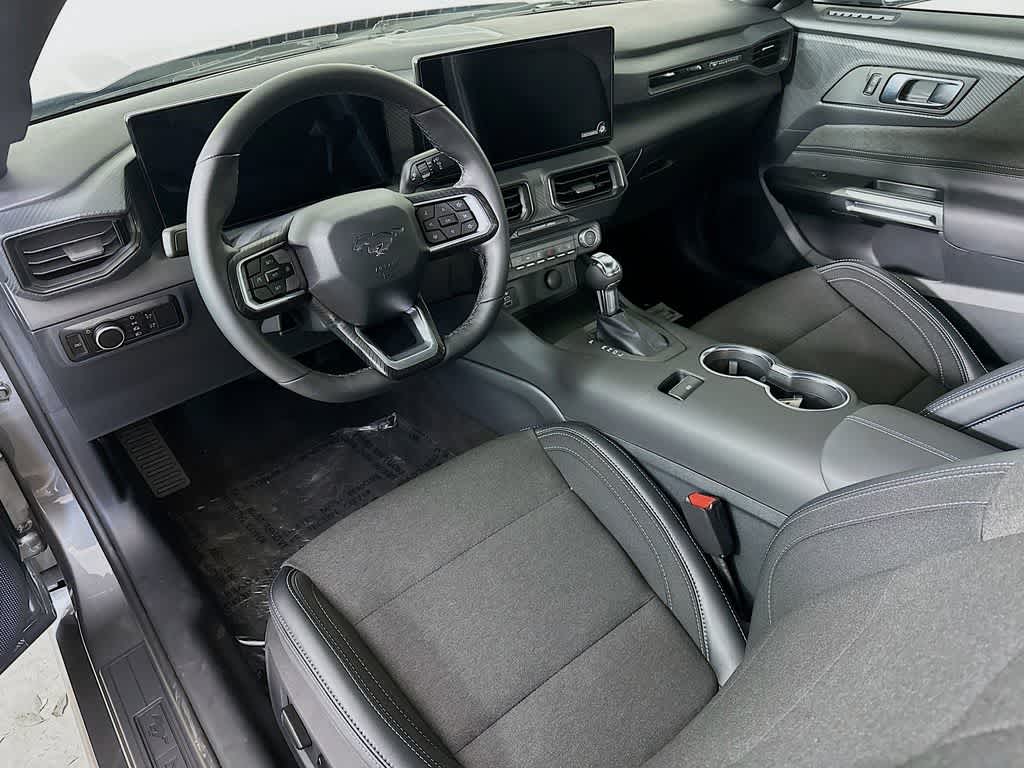 Ford Mustang EcoBoost 2026