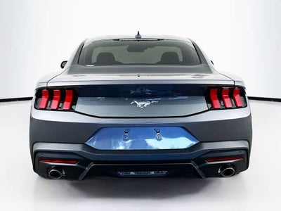 Ford Mustang EcoBoost 2026