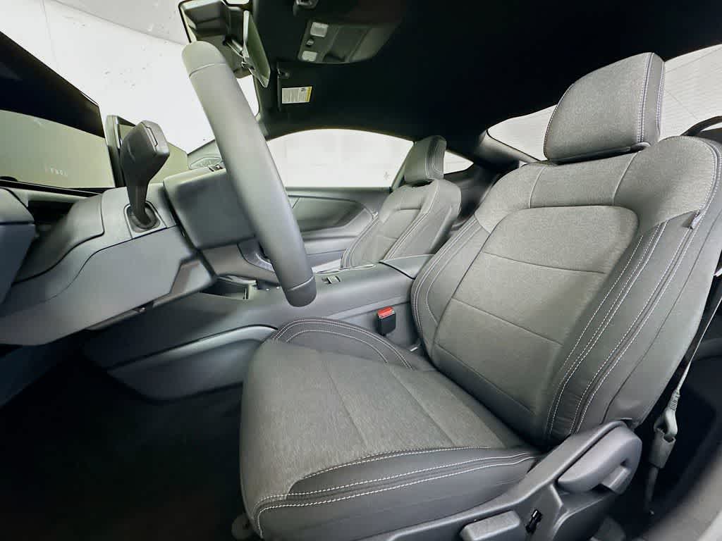 Ford Mustang EcoBoost 2026