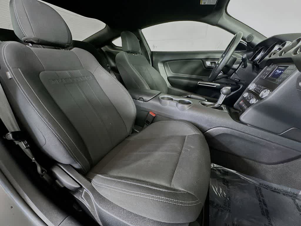 Ford Mustang EcoBoost 2022