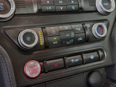 Ford Mustang EcoBoost 2022