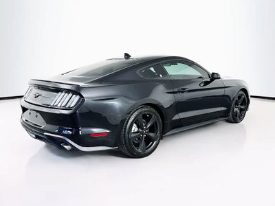 Ford Mustang EcoBoost 2022