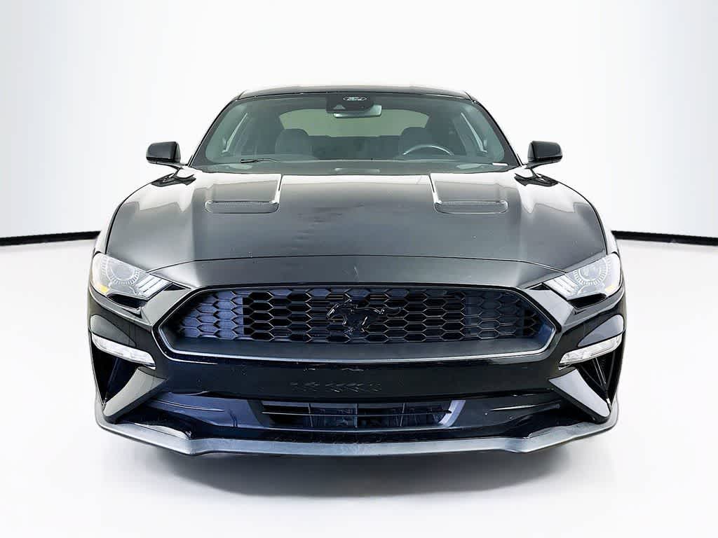 Ford Mustang EcoBoost 2022