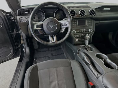 Ford Mustang EcoBoost 2022