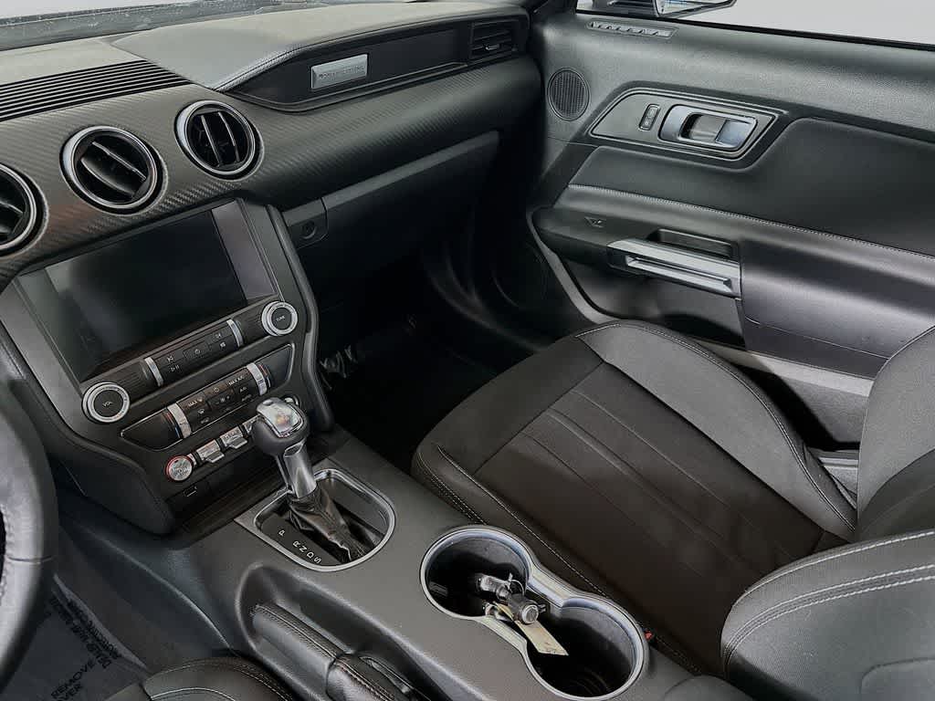 Ford Mustang EcoBoost 2022