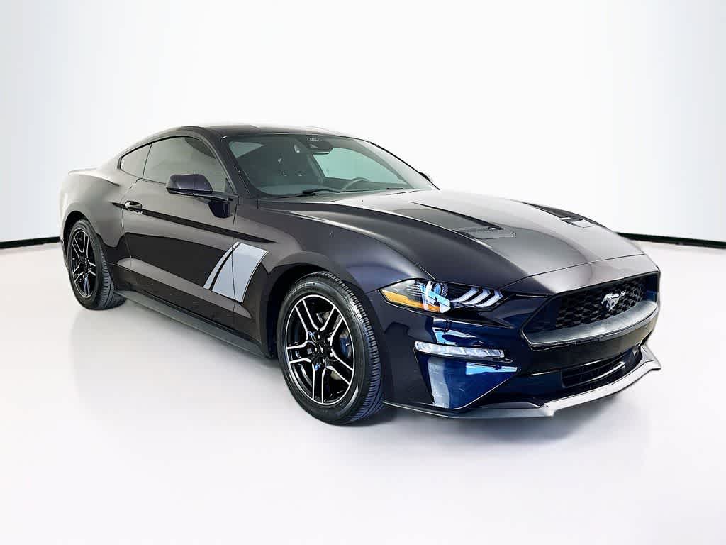 Ford Mustang EcoBoost 2022