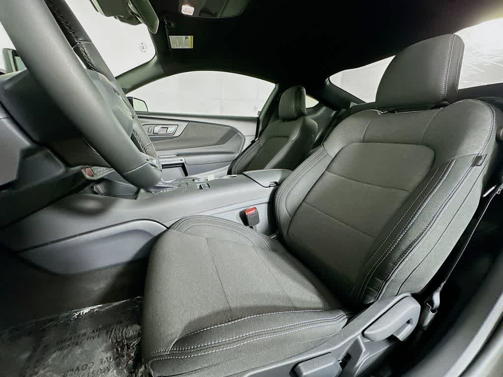 Ford Mustang EcoBoost 2026