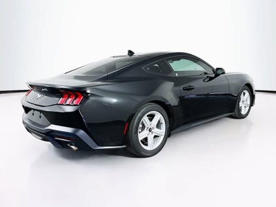Ford Mustang EcoBoost 2026