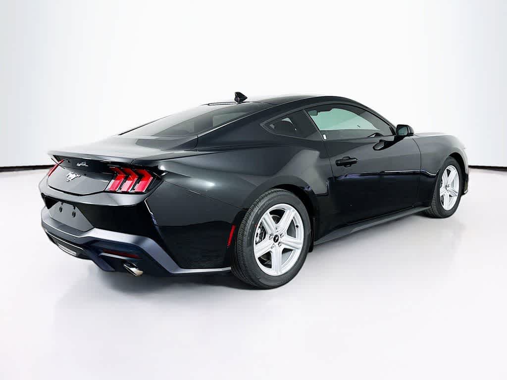 Ford Mustang EcoBoost 2026