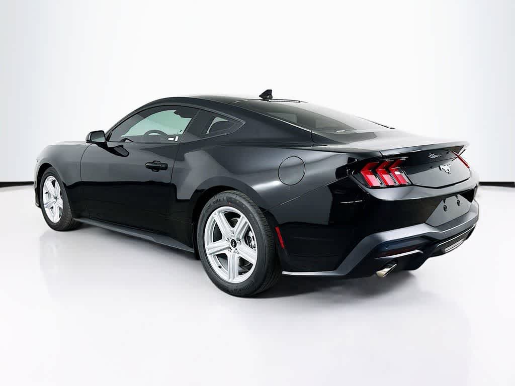 Ford Mustang EcoBoost 2026