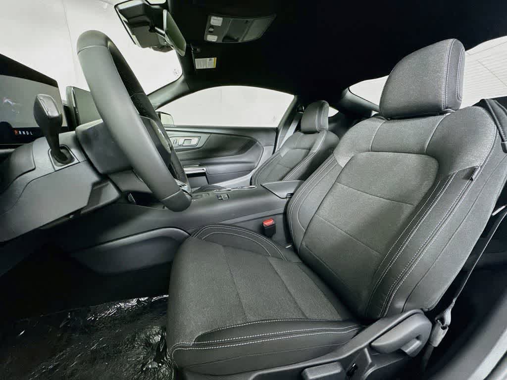 Ford Mustang EcoBoost 2026