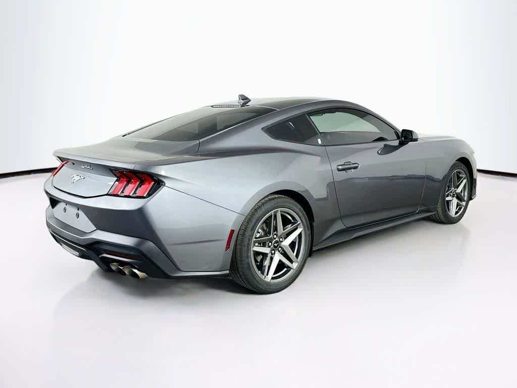 Ford Mustang EcoBoost 2026