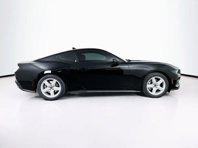 Ford Mustang EcoBoost 2026