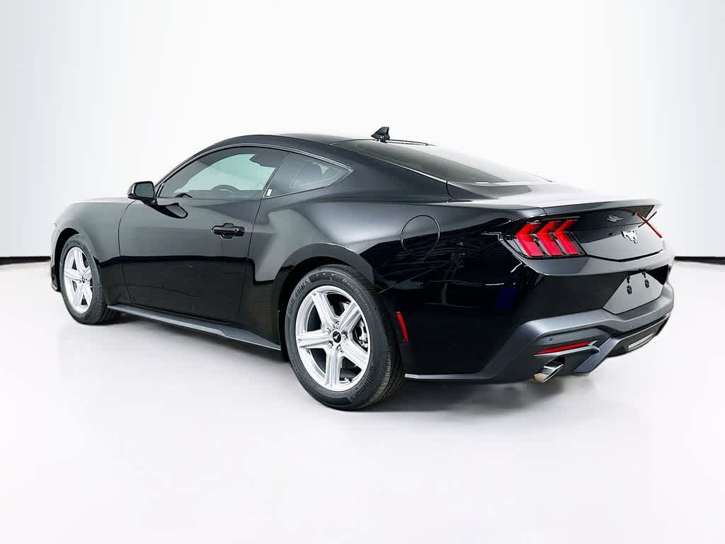 Ford Mustang EcoBoost 2026