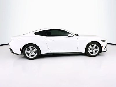 Ford Mustang EcoBoost 2026