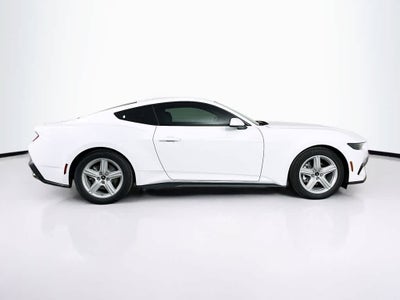 Ford Mustang EcoBoost 2026