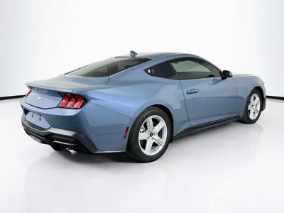 Ford Mustang EcoBoost 2026