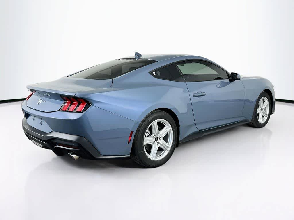 Ford Mustang EcoBoost 2026