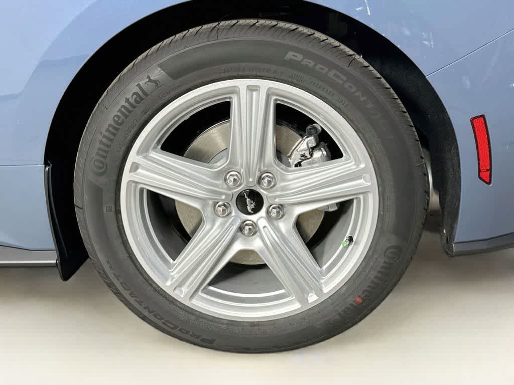 Ford Mustang EcoBoost 2026