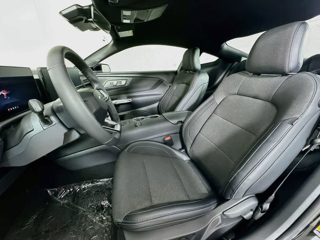 Ford Mustang EcoBoost 2026