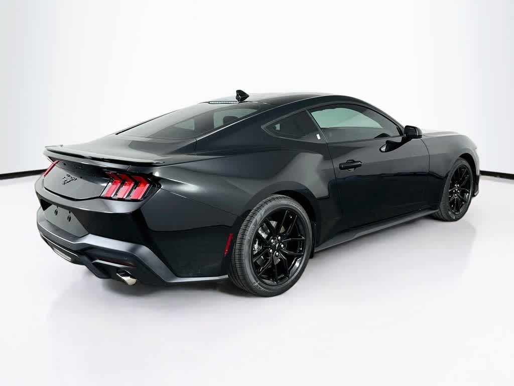 Ford Mustang EcoBoost 2026