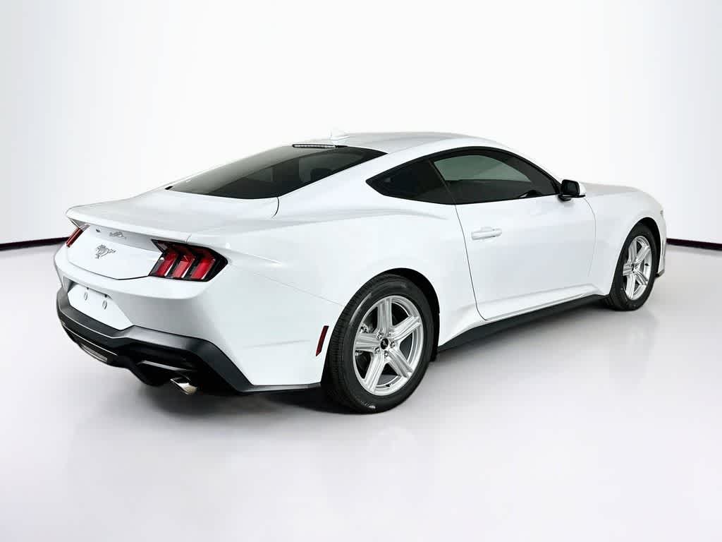 Ford Mustang EcoBoost 2026