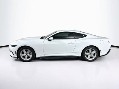Ford Mustang EcoBoost 2026