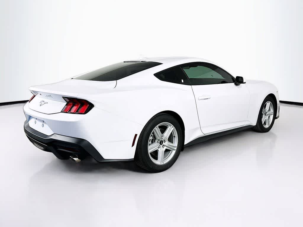 Ford Mustang EcoBoost 2026