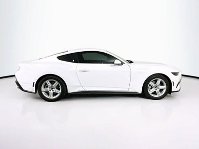 Ford Mustang EcoBoost 2026