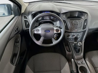 Ford Focus S 2013