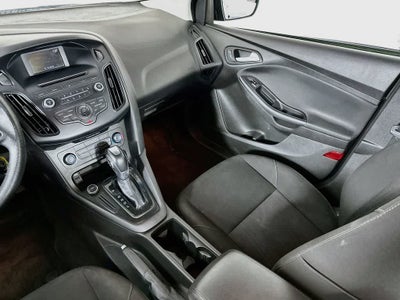 Ford Focus SE 2015