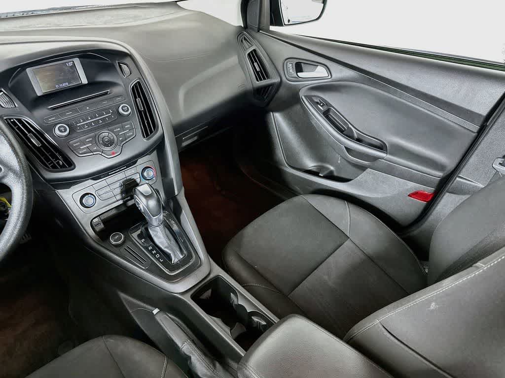 Ford Focus SE 2015