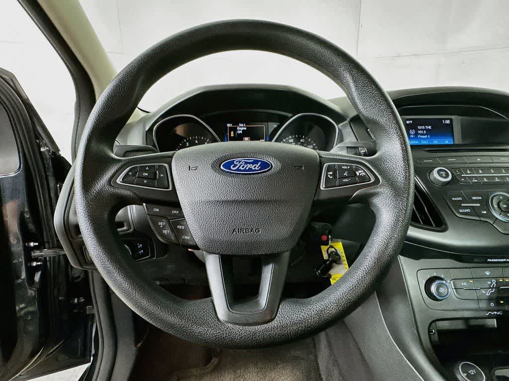 Ford Focus SE 2015