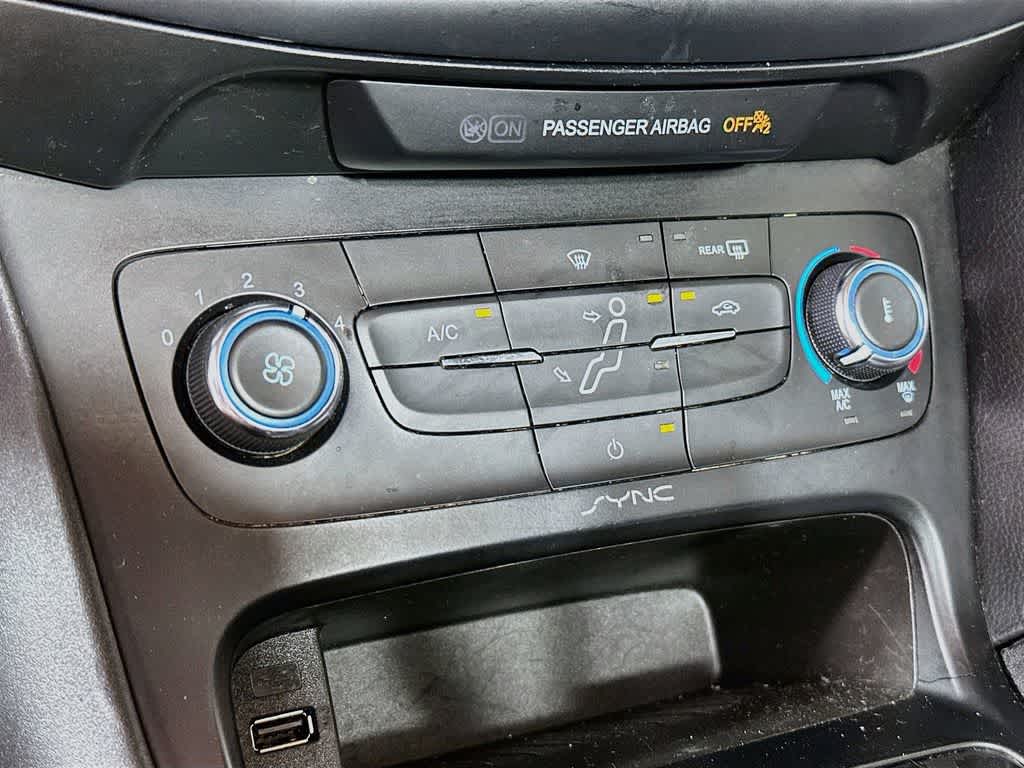 Ford Focus SE 2015