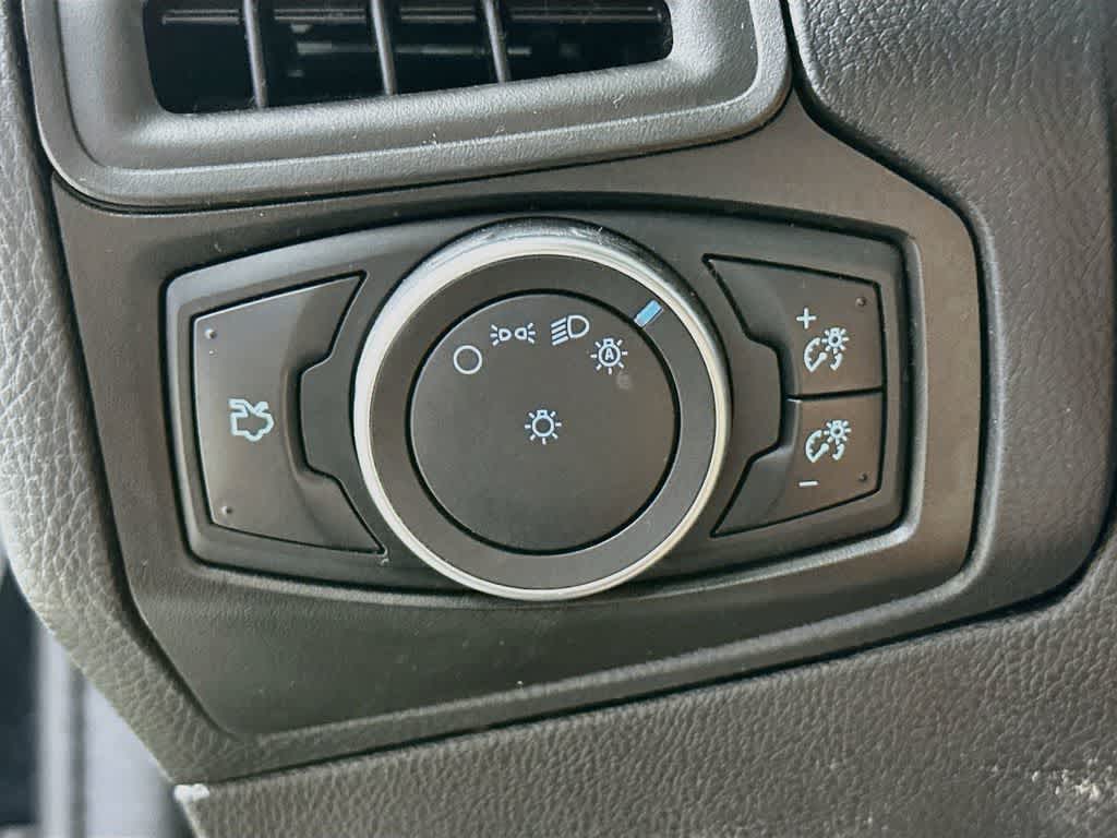 Ford Focus SE 2015