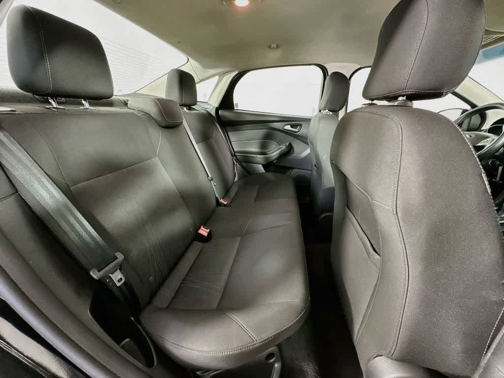 Ford Focus SE 2015