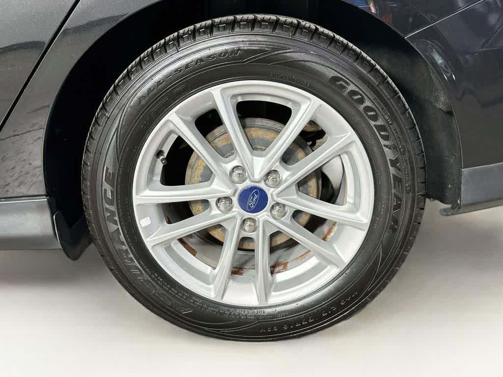 Ford Focus SE 2015