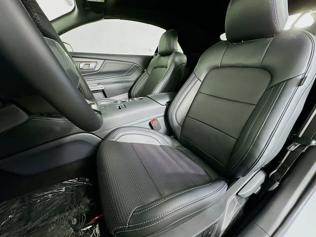 Ford Mustang EcoBoost Premium 2025