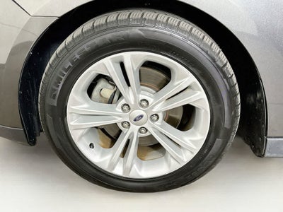 Ford Taurus SEL 2015