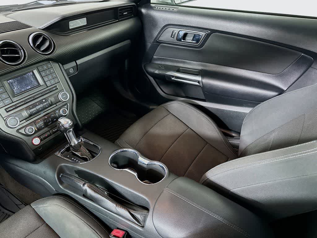 Ford Mustang V6 2016