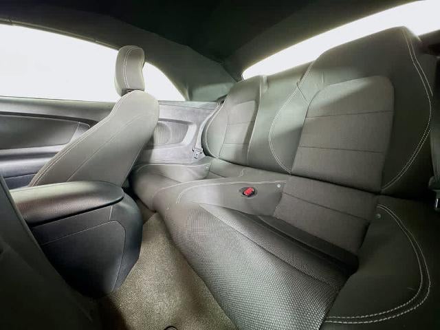 Ford Mustang V6 2016