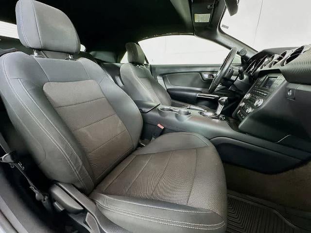 Ford Mustang V6 2016