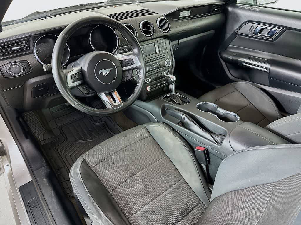 Ford Mustang V6 2016