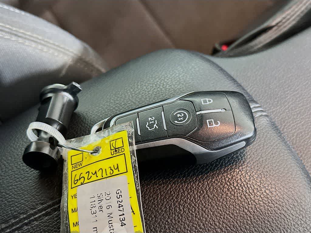 Ford Mustang V6 2016