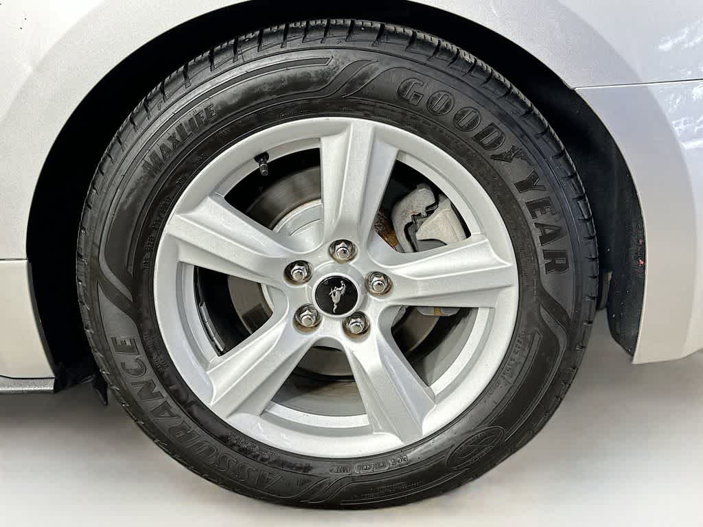 Ford Mustang V6 2016