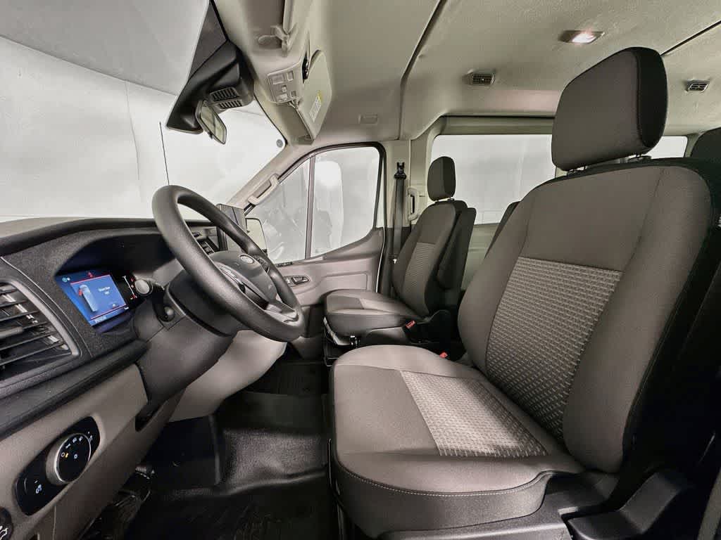 Ford Transit Passenger Wagon XL 2026