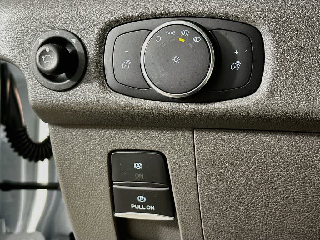 Ford Transit Passenger Wagon XL 2026