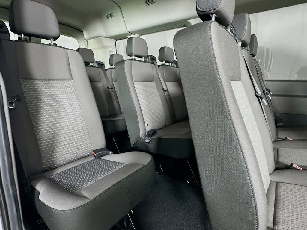 Ford Transit Passenger Wagon XL 2026