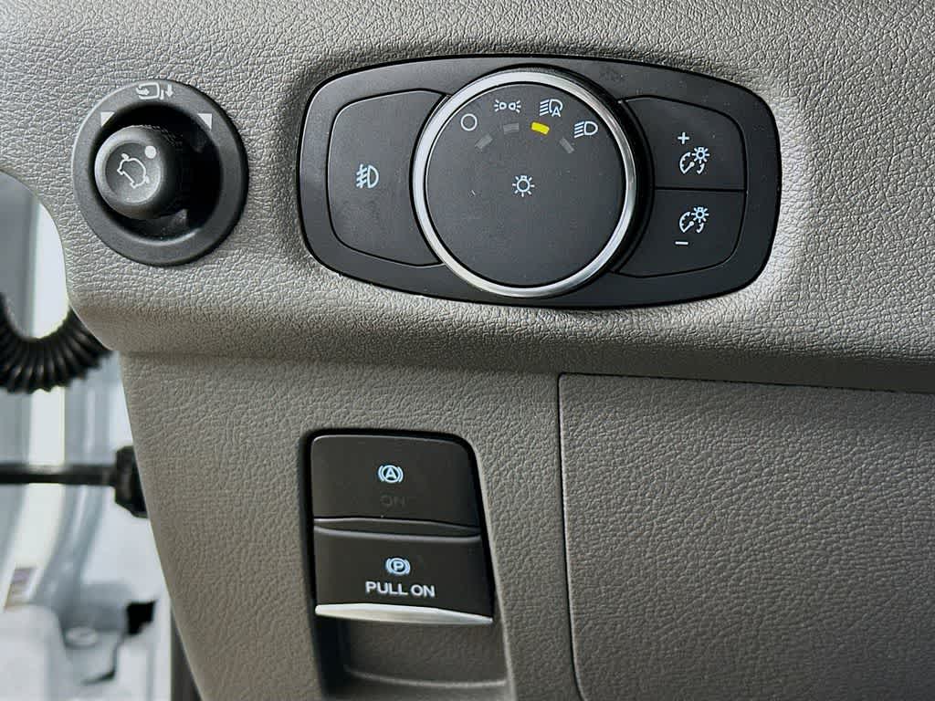 Ford Transit Passenger Wagon XLT 2026